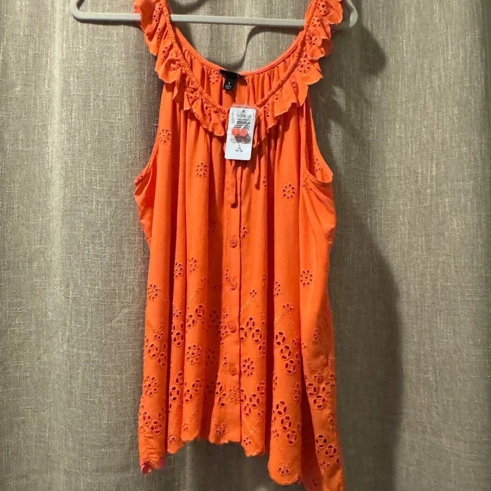 Torrid | Challis Embroidered Cold Shoulder Top NWT | Size 1 - Picture 2 of 13